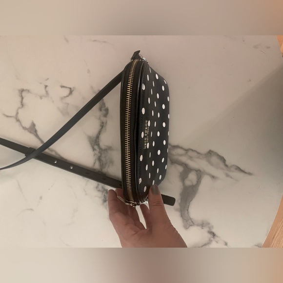 KATE SPADE done crossbody bag in polka dot - Picture 3 of 6